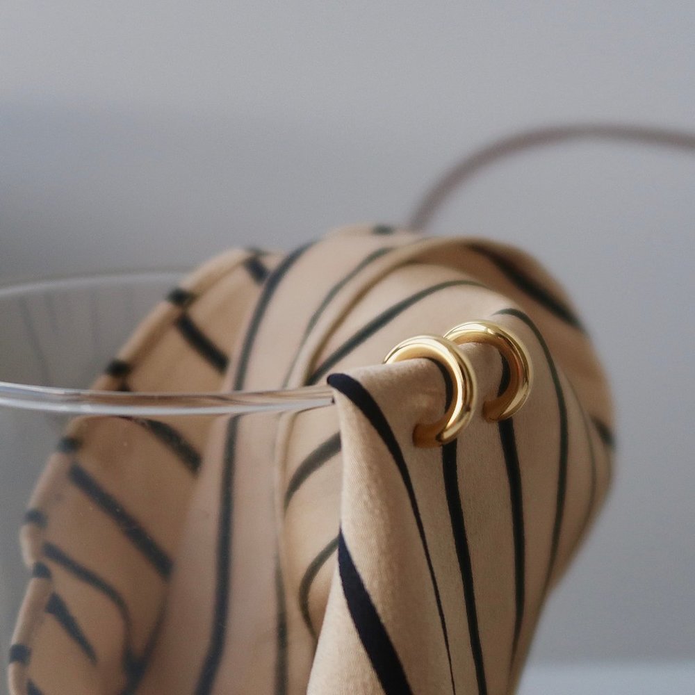 NEW 18K Gold Plated Round Tube Hoop Earrings - Picture 7 of 9